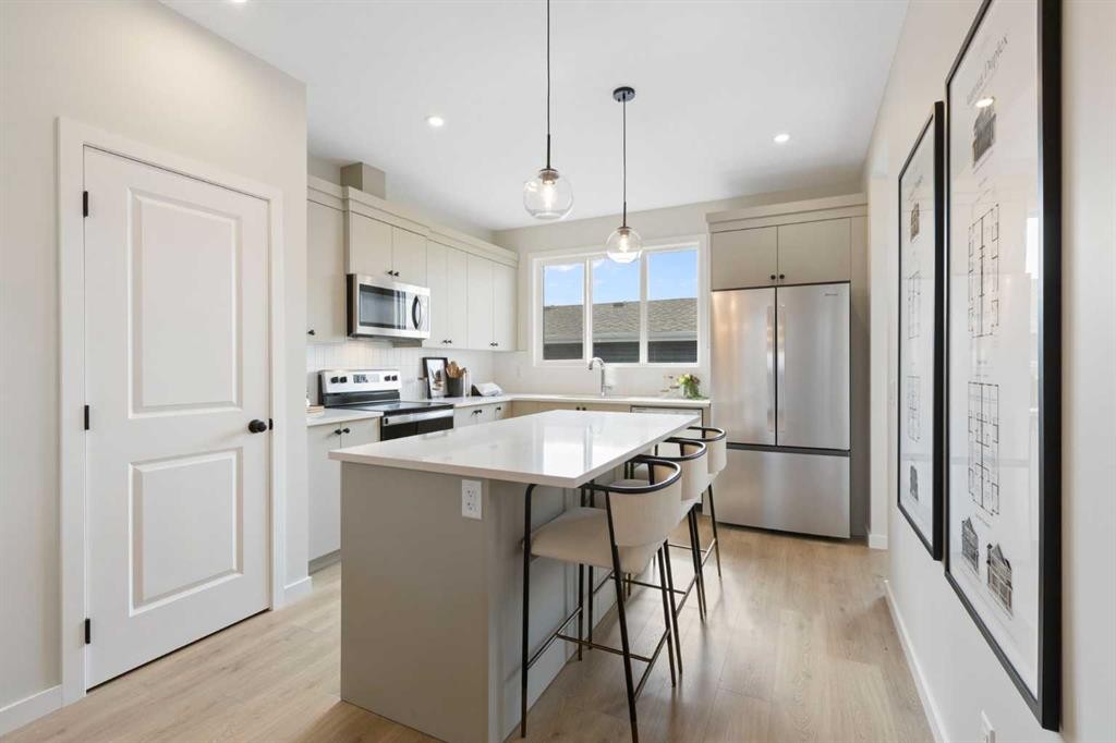 1441 Rangeview Drive Se, Calgary, AB