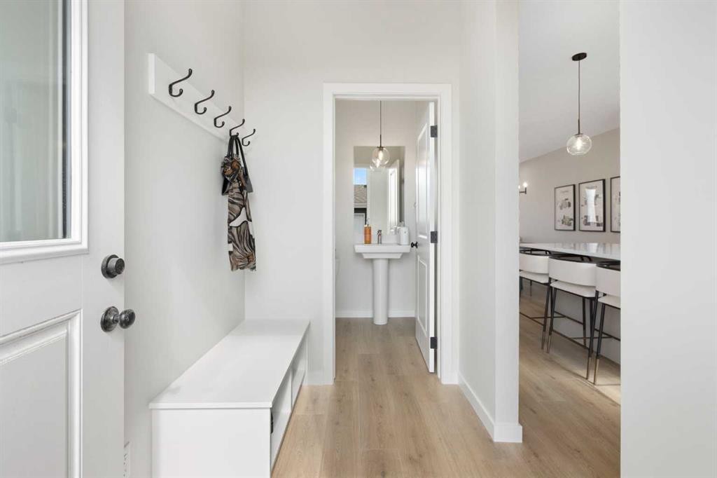 1441 Rangeview Drive Se, Calgary, AB