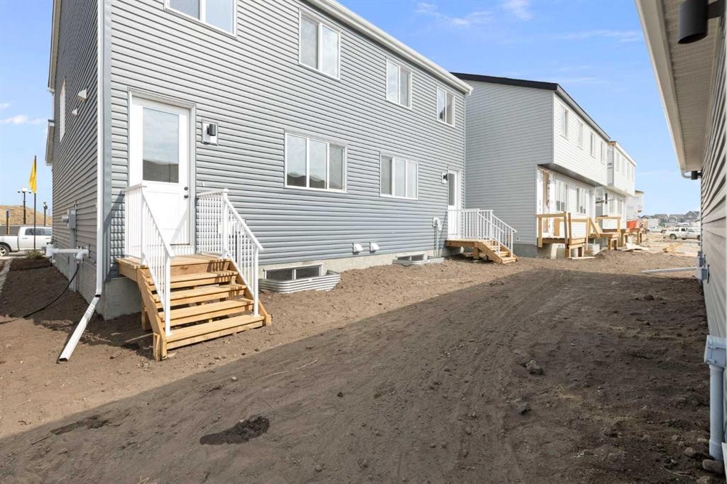 1441 Rangeview Drive Se, Calgary, AB