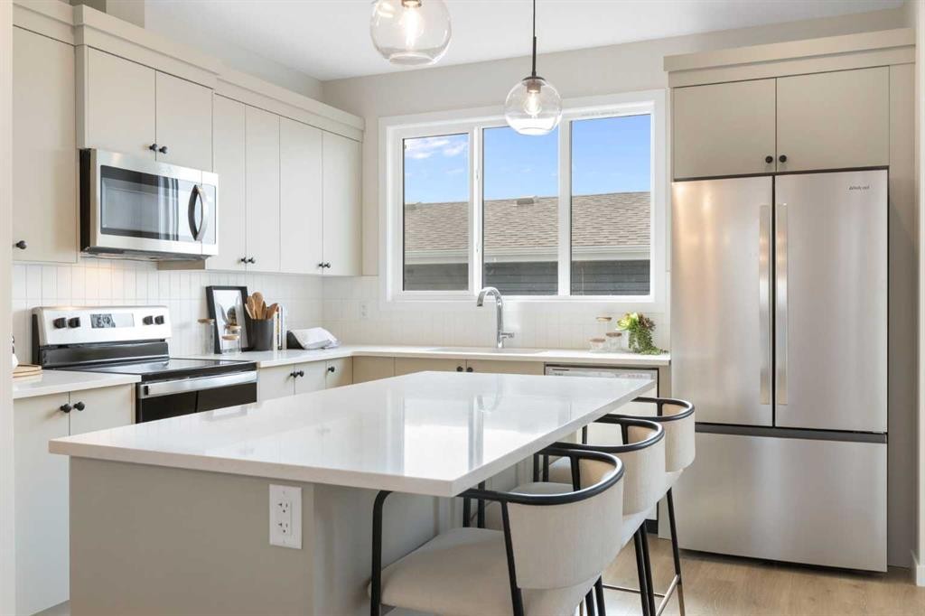 1441 Rangeview Drive Se, Calgary, AB