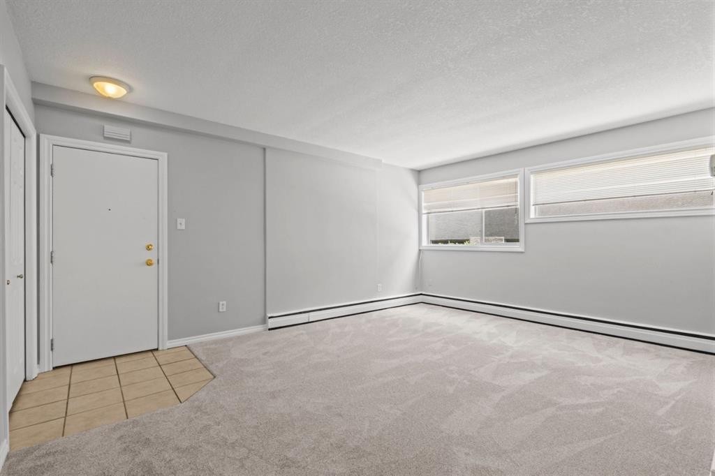 126-56 Hamlet Road Sw, Calgary, AB