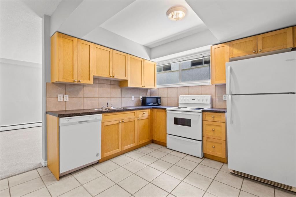 126-56 Hamlet Road Sw, Calgary, AB