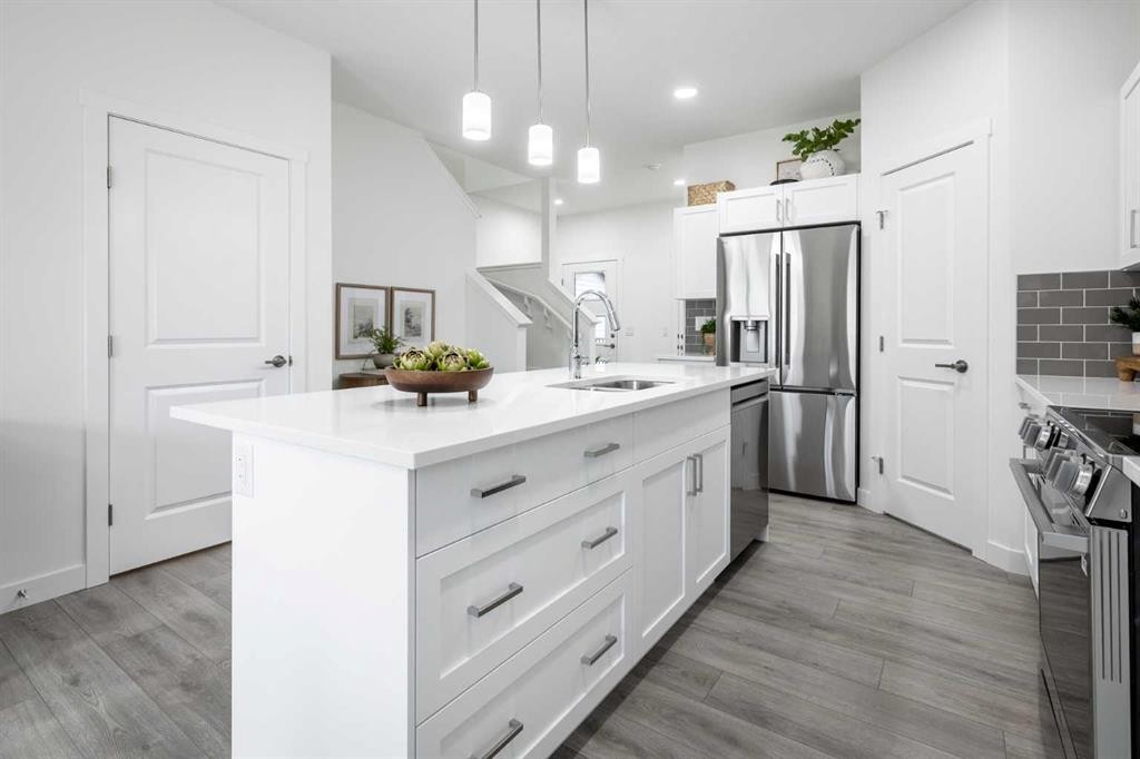 11 Heritage Point, Cochrane, AB