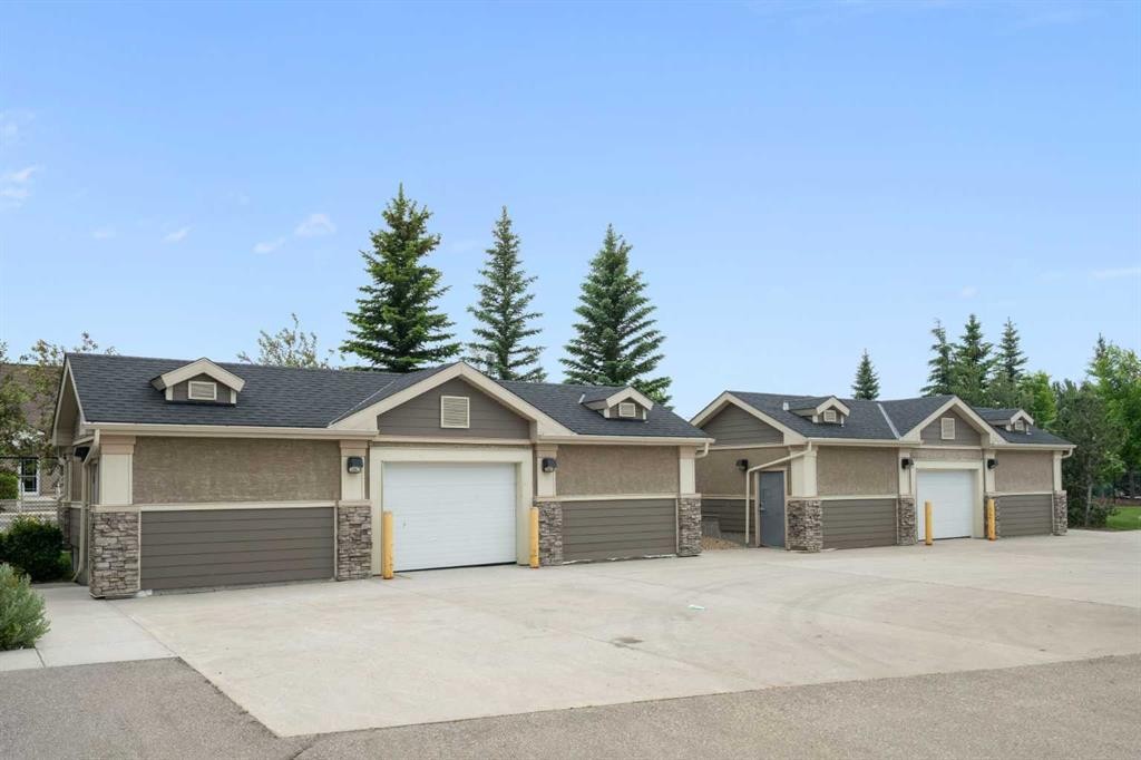 224-200 Cranfield Common Se, Calgary, AB
