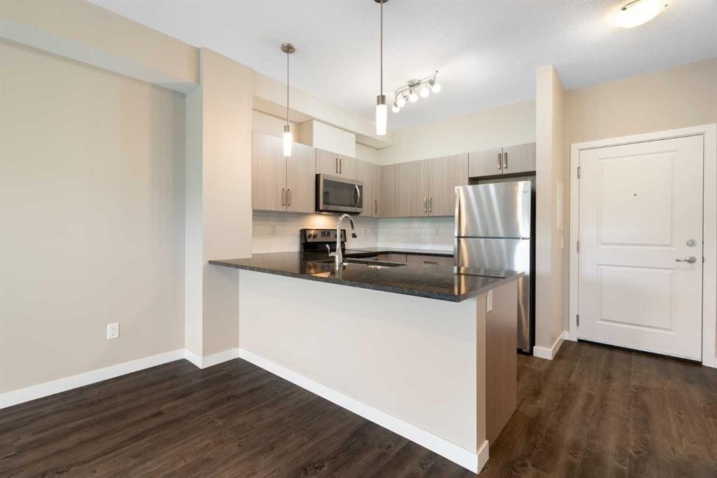224-200 Cranfield Common Se, Calgary, AB