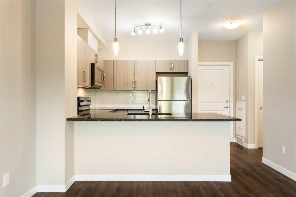 224-200 Cranfield Common Se, Calgary, AB
