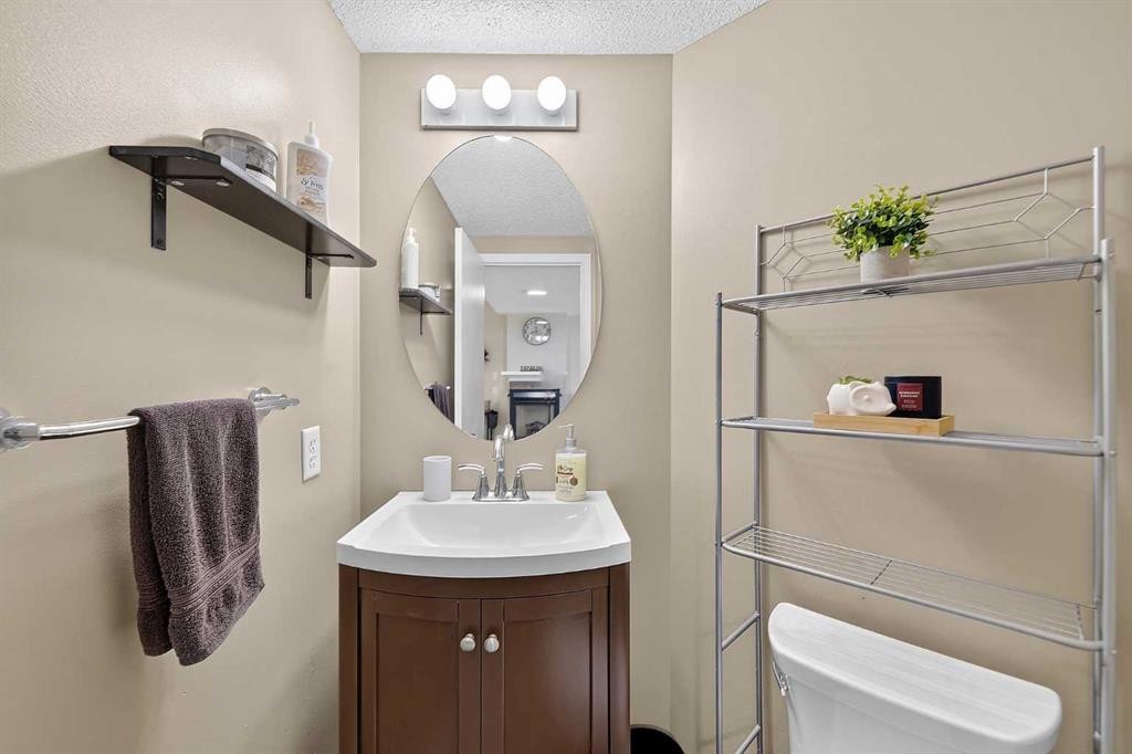 121 Prestwick Park Se, Calgary, AB