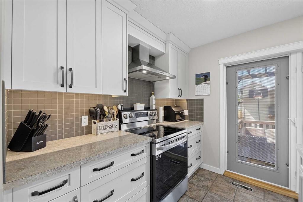 121 Prestwick Park Se, Calgary, AB
