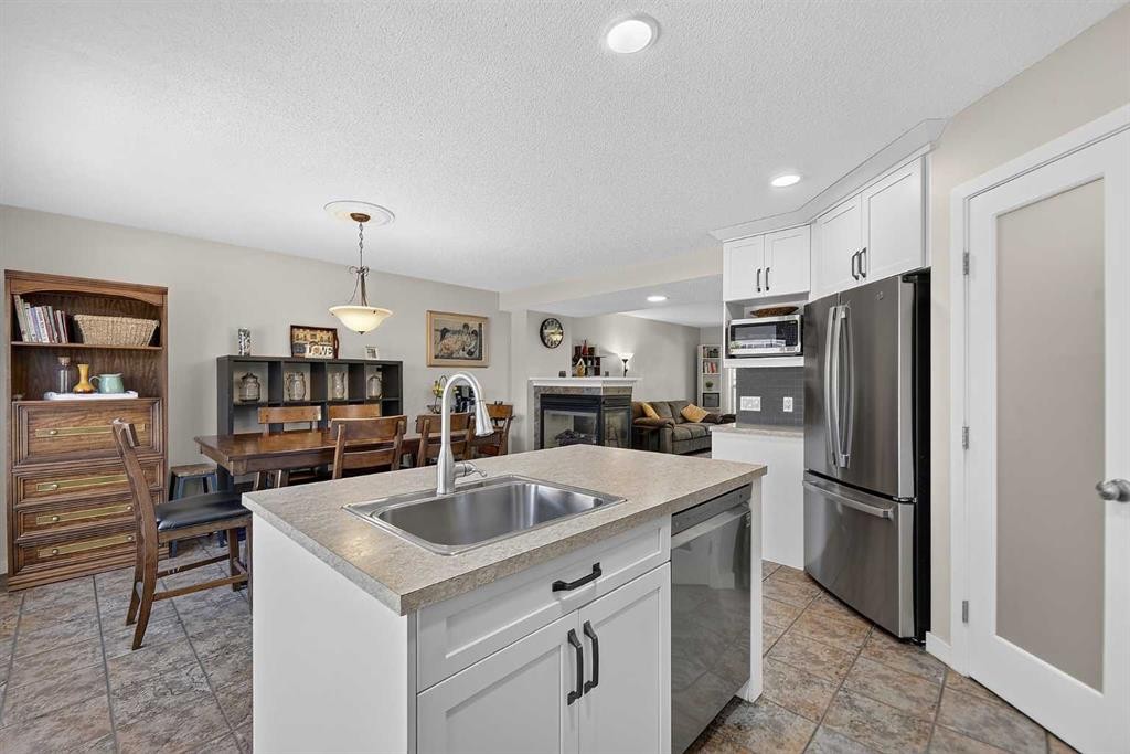 121 Prestwick Park Se, Calgary, AB