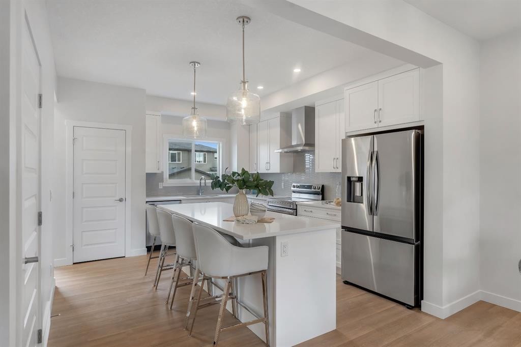 416 Lewiston Landing Ne, Calgary, AB - Indoor Photo Showing Kitchen With Upgraded Kitchen