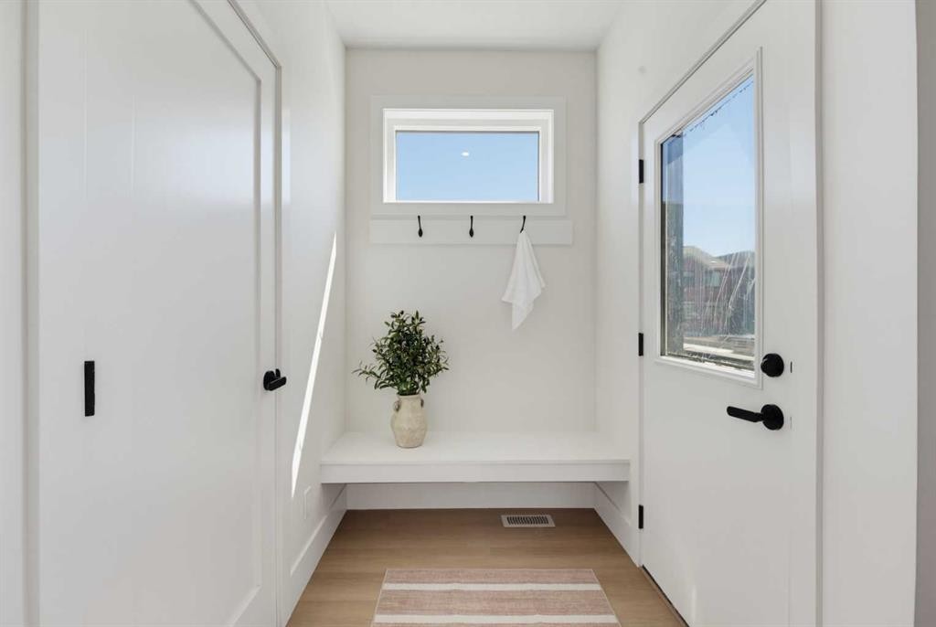 2437 Creeker Lane, Airdrie, AB - Indoor Photo Showing Other Room