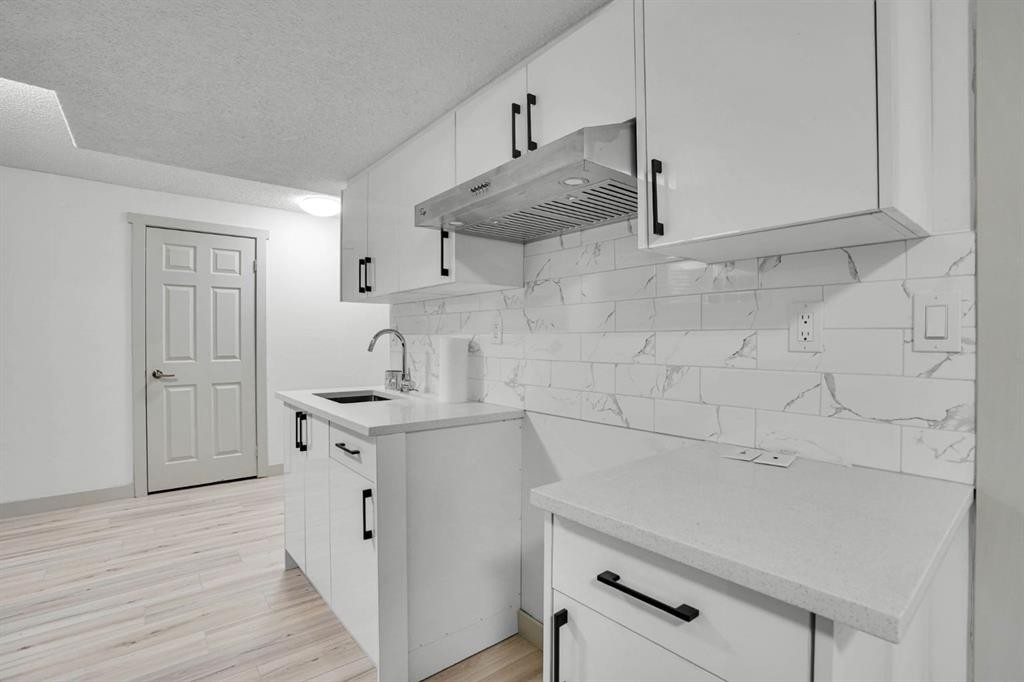 63 Saddlemont Crescent Ne, Calgary, AB - Indoor Photo Showing Kitchen