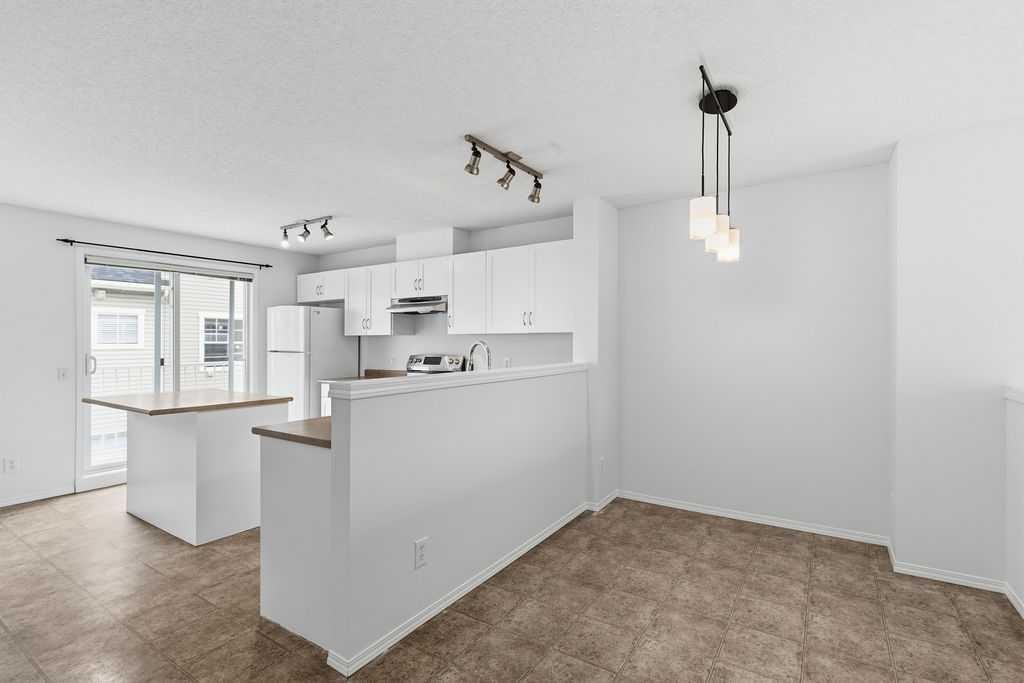 77 Elgin Gardens Se, Calgary, AB