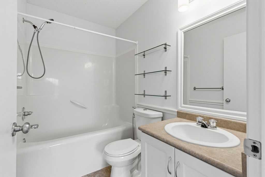 77 Elgin Gardens Se, Calgary, AB