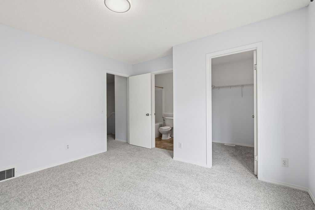 77 Elgin Gardens Se, Calgary, AB