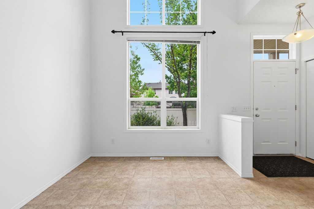 77 Elgin Gardens Se, Calgary, AB