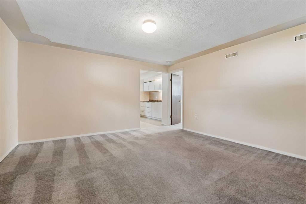 1306 87 Avenue Sw, Calgary, AB