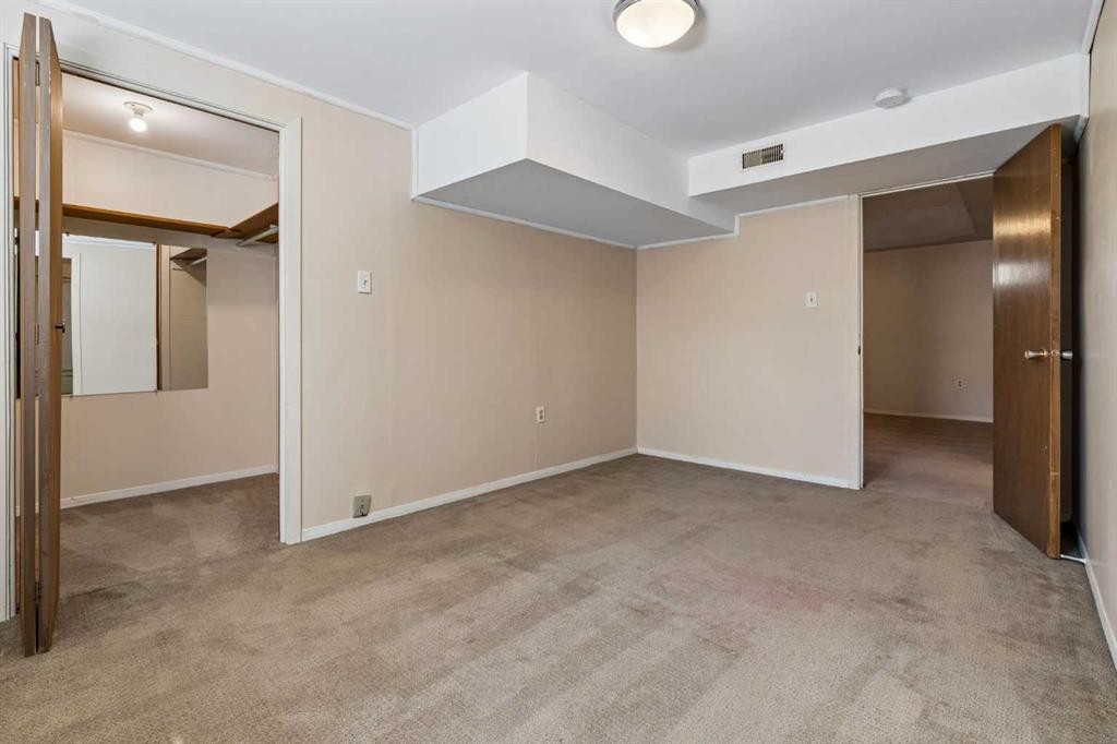 1306 87 Avenue Sw, Calgary, AB