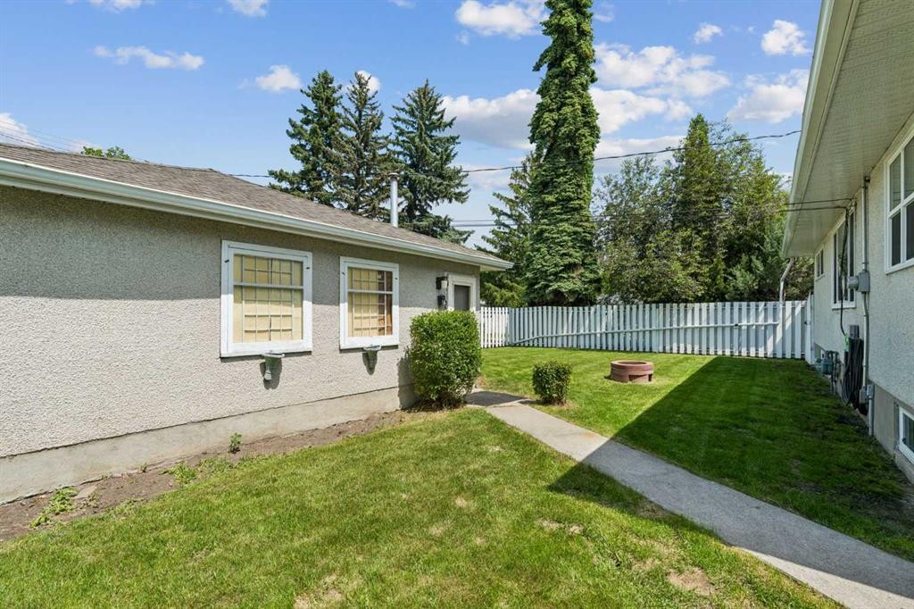 1306 87 Avenue Sw, Calgary, AB