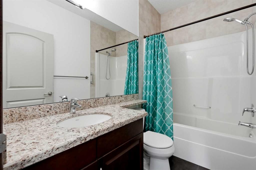 236 Parkmere Court, Chestermere, AB
