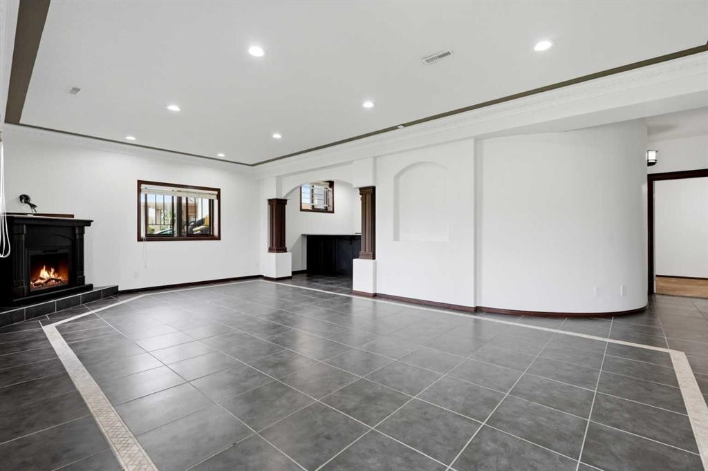 236 Parkmere Court, Chestermere, AB