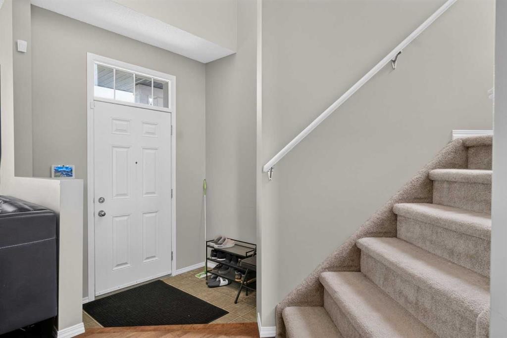 116 Panora Close Nw, Calgary, AB