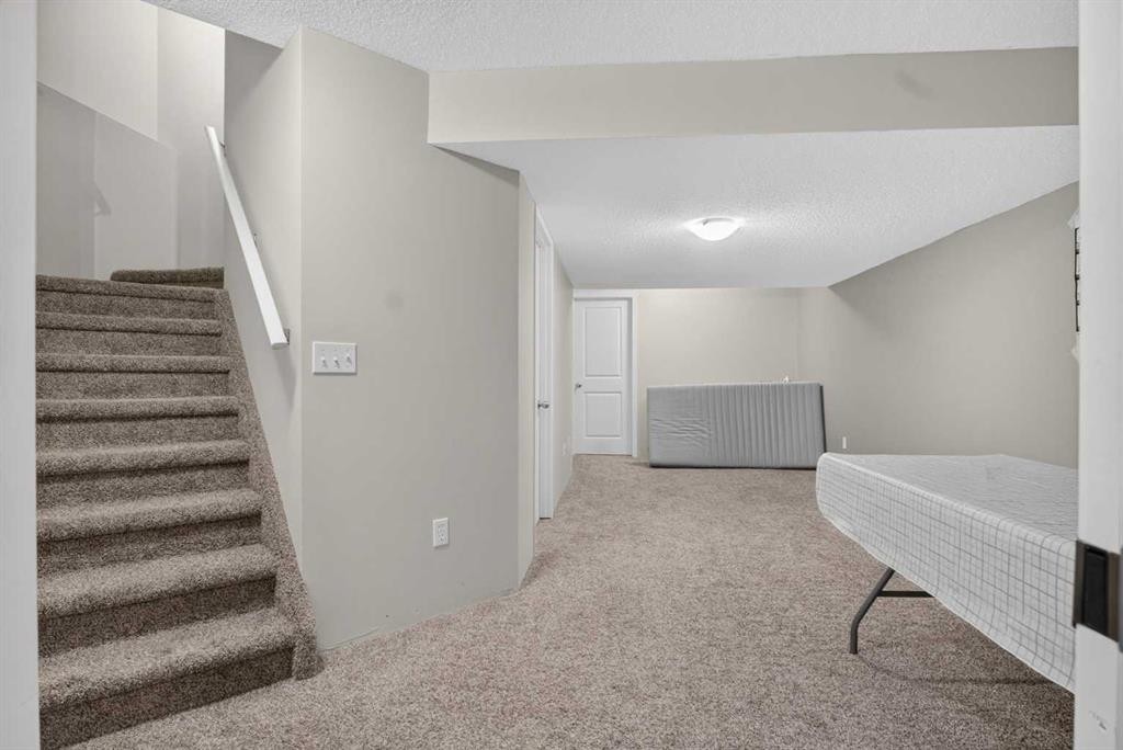 116 Panora Close Nw, Calgary, AB