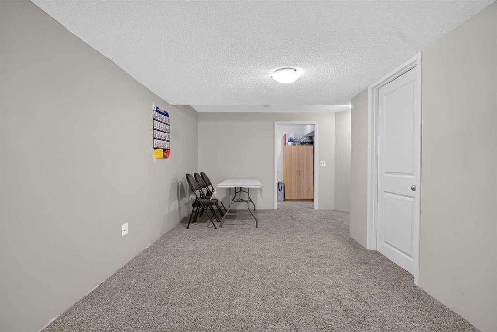 116 Panora Close Nw, Calgary, AB