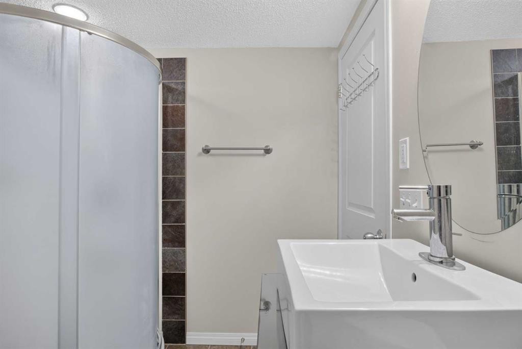 116 Panora Close Nw, Calgary, AB