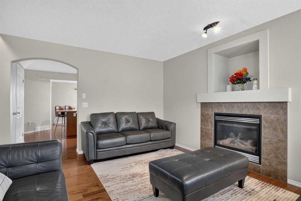 116 Panora Close Nw, Calgary, AB