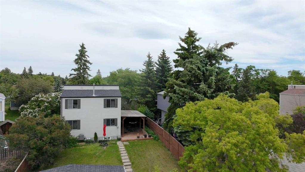 3052 32A Avenue Se, Calgary, AB