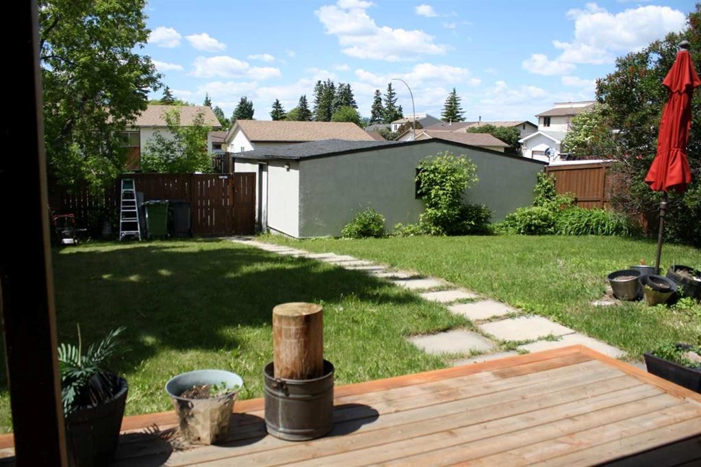 3052 32A Avenue Se, Calgary, AB