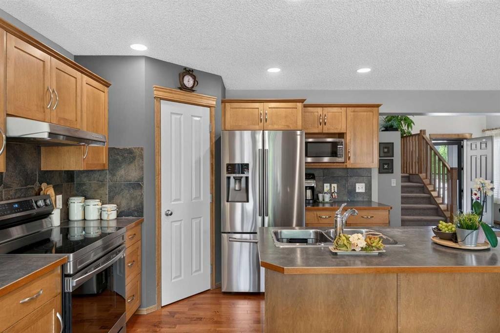 60 Tuscany Ridge Crescent Nw, Calgary, AB