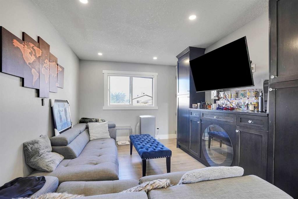 1527 Maitland Drive Ne, Calgary, AB