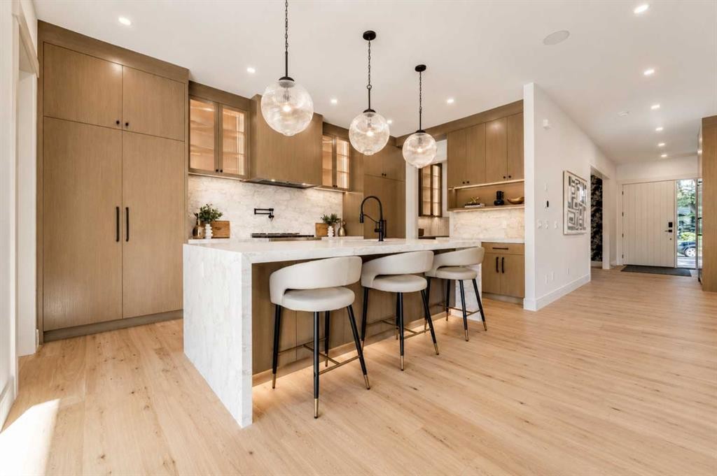 825 21 Avenue Nw, Calgary, AB