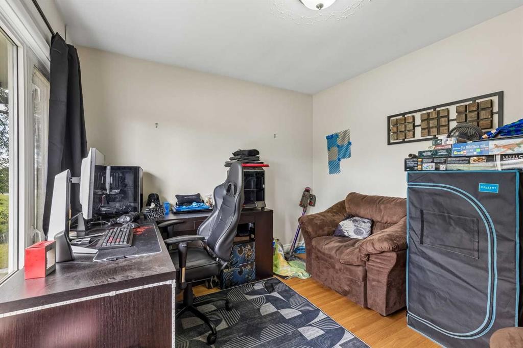 1232 Danloe Street Ne, Calgary, AB