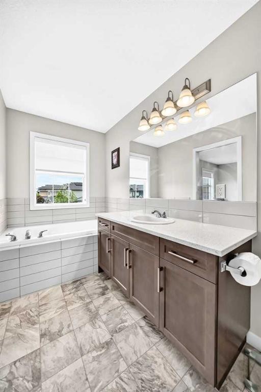 125 Bayside Loop Sw, Airdrie, AB
