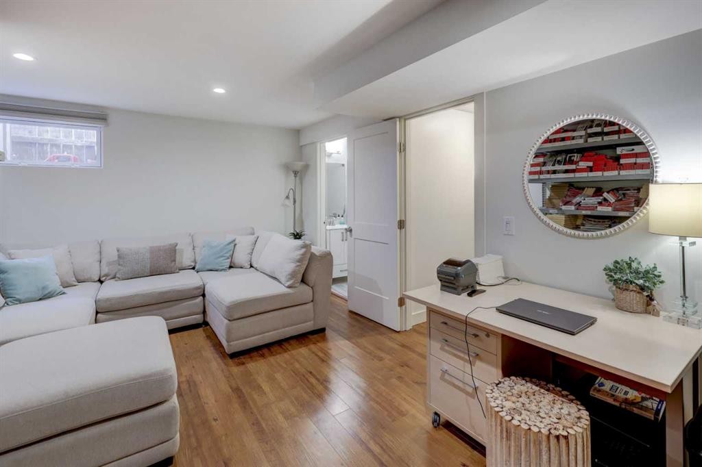 8320 Centre Street Ne, Calgary, AB - Indoor