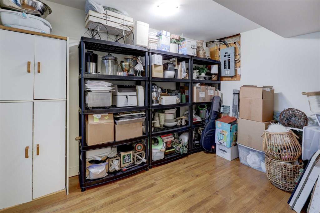 8320 Centre Street Ne, Calgary, AB - Indoor