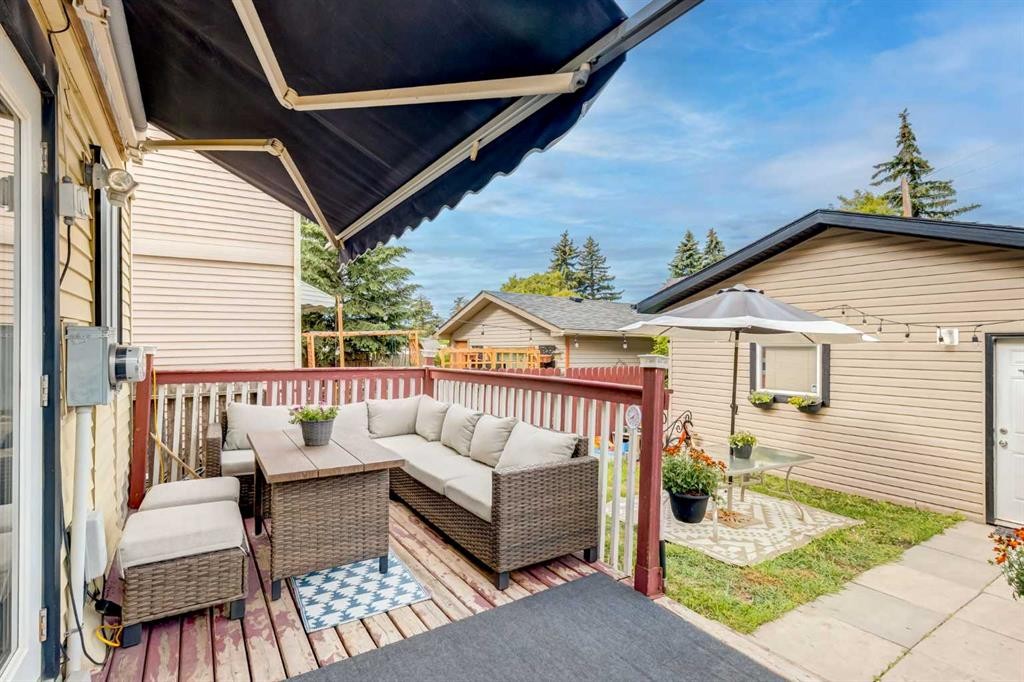 955 Erin Woods Drive Se, Calgary, AB