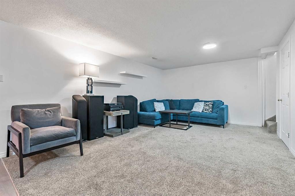 399 Maitland Crescent Ne, Calgary, AB