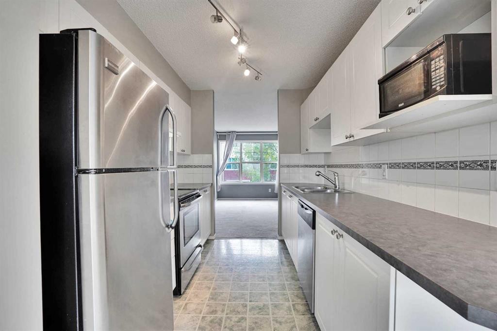 120 Country Village Cape Ne, Calgary, AB