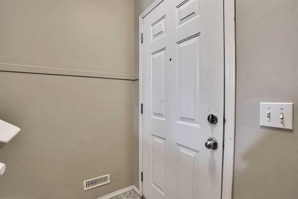 120 Country Village Cape Ne, Calgary, AB