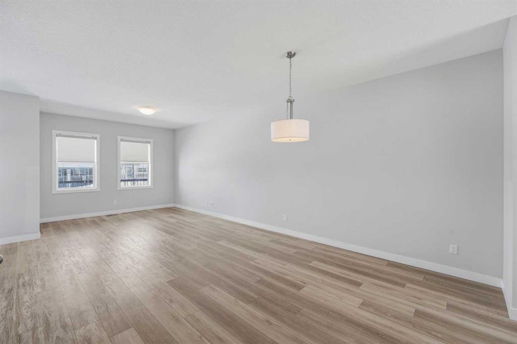 125 Edith Gate Nw, Calgary, AB