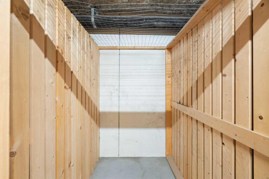 1004-519 Riverfront Avenue Se, Calgary, AB - Indoor Photo Showing Other Room