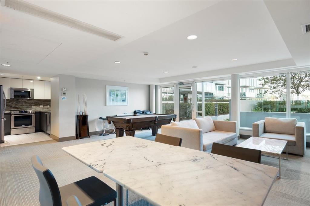 1004-519 Riverfront Avenue Se, Calgary, AB - Indoor