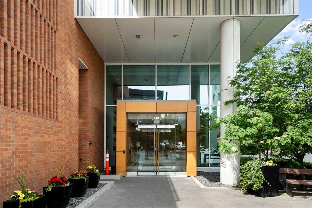 1004-519 Riverfront Avenue Se, Calgary, AB - Outdoor