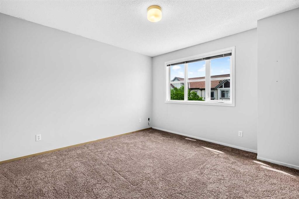 179 Copperstone Cove Se, Calgary, AB