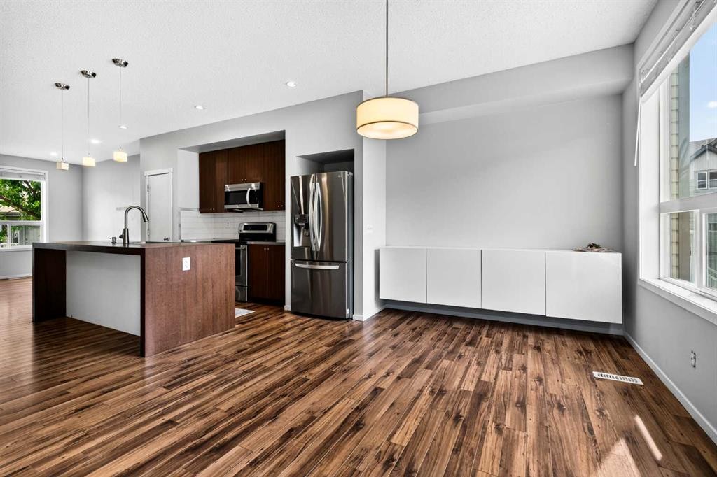179 Copperstone Cove Se, Calgary, AB