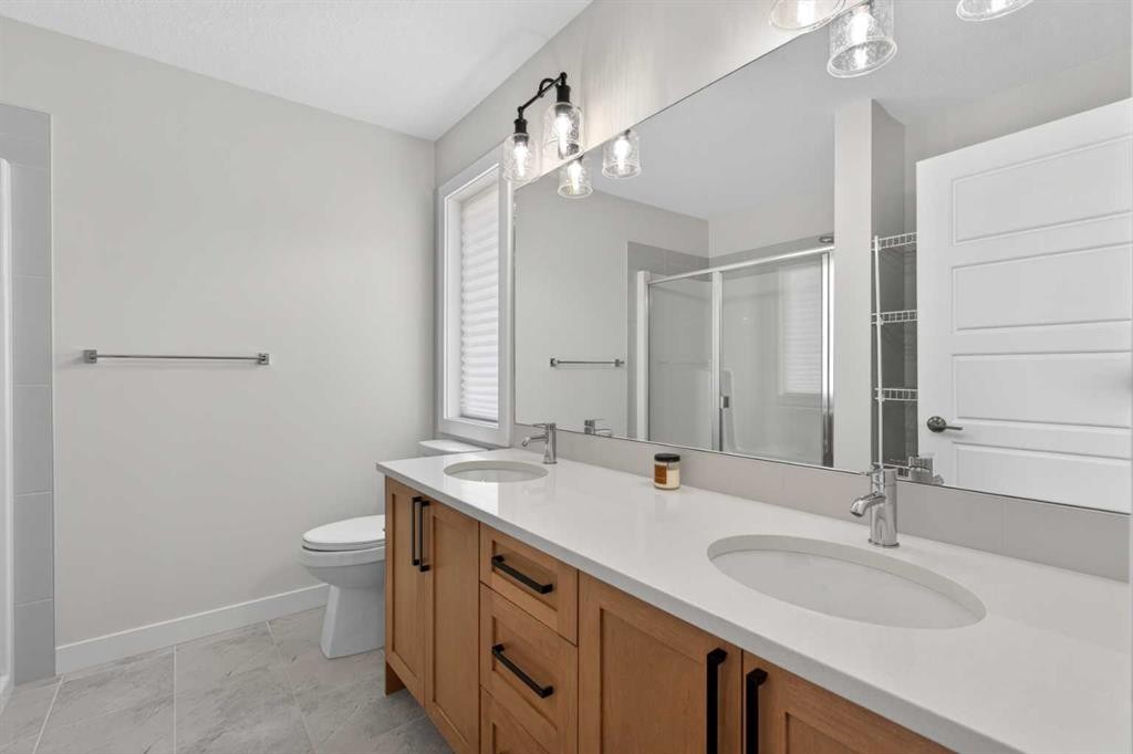 50 Waterford Road, Chestermere, AB